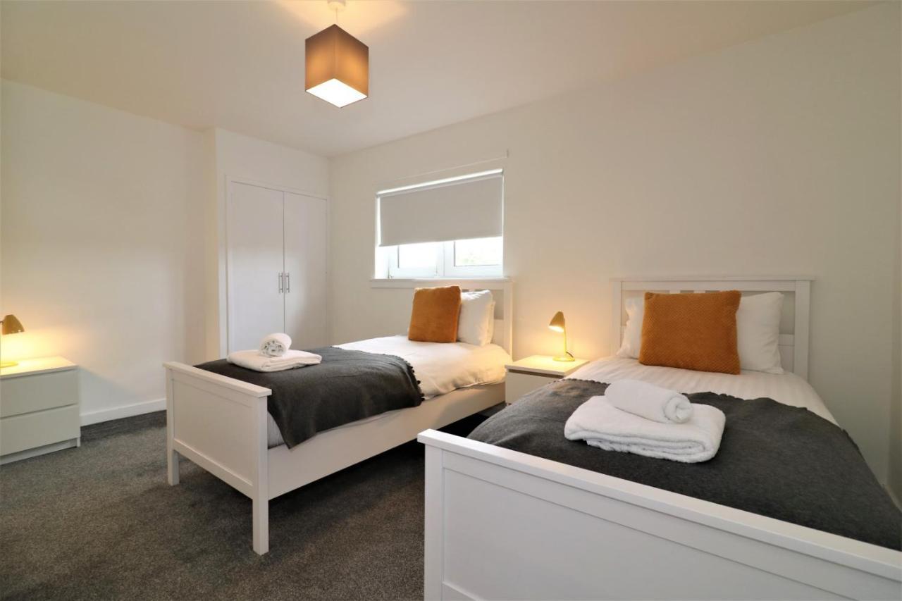 Signature - Belhaven House Hamilton Esterno foto