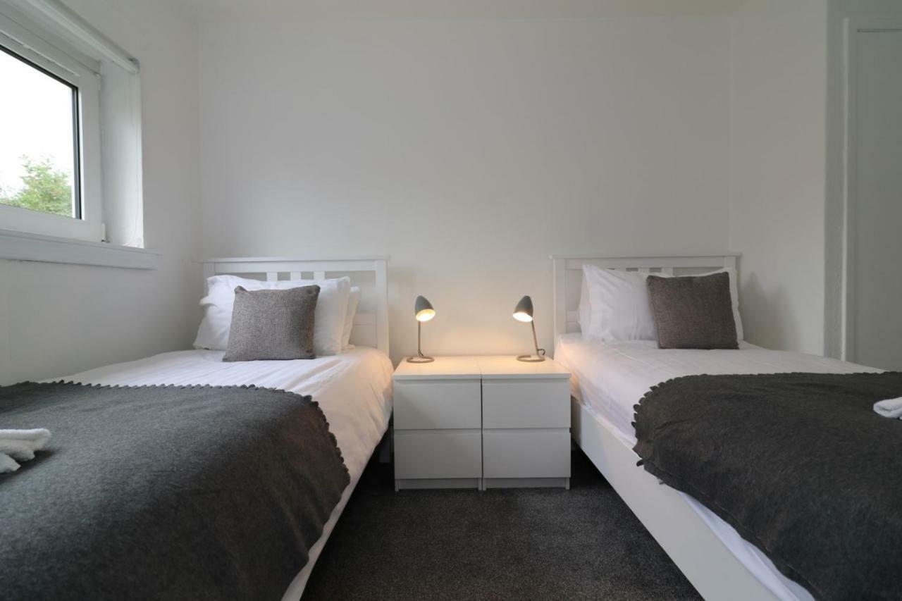 Signature - Belhaven House Hamilton Esterno foto
